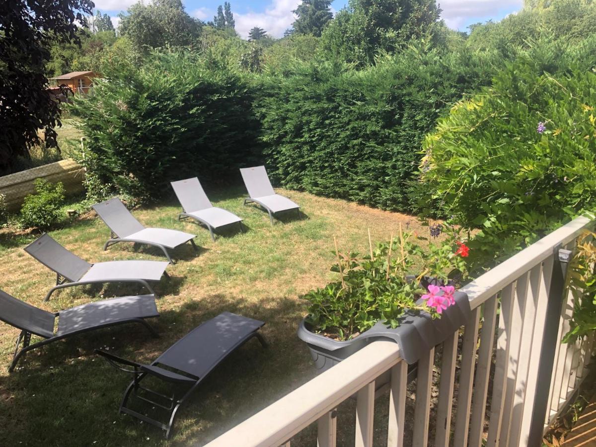 Au Nom Des Reines Faverolles-sur-Cher